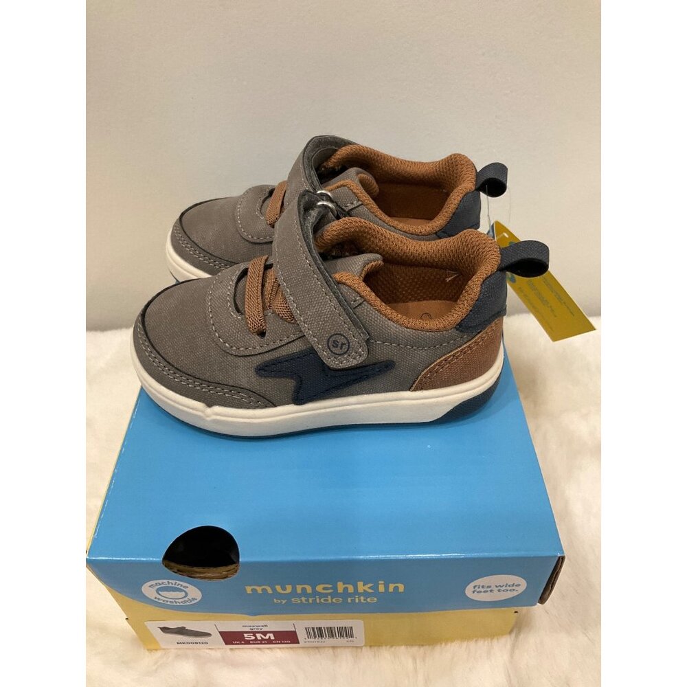 Munchkin by Stride Rite Boy's Maxwell Grey Sneakers 5M (Little Boy) New in Box - Picture 2 of 5